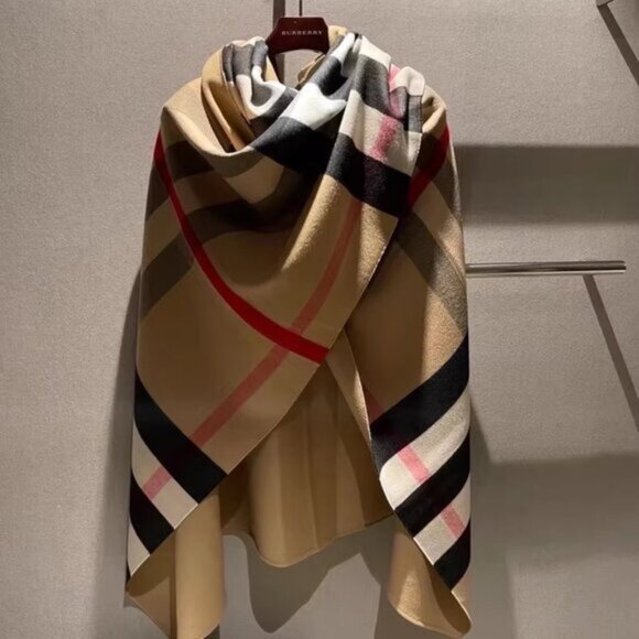 Burberry Camel and Black Check Cape - Picture 6 of 8